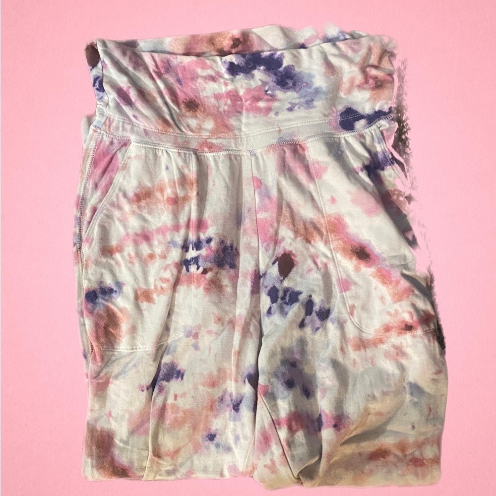 Oh navy jogger size large. Tie-dyed